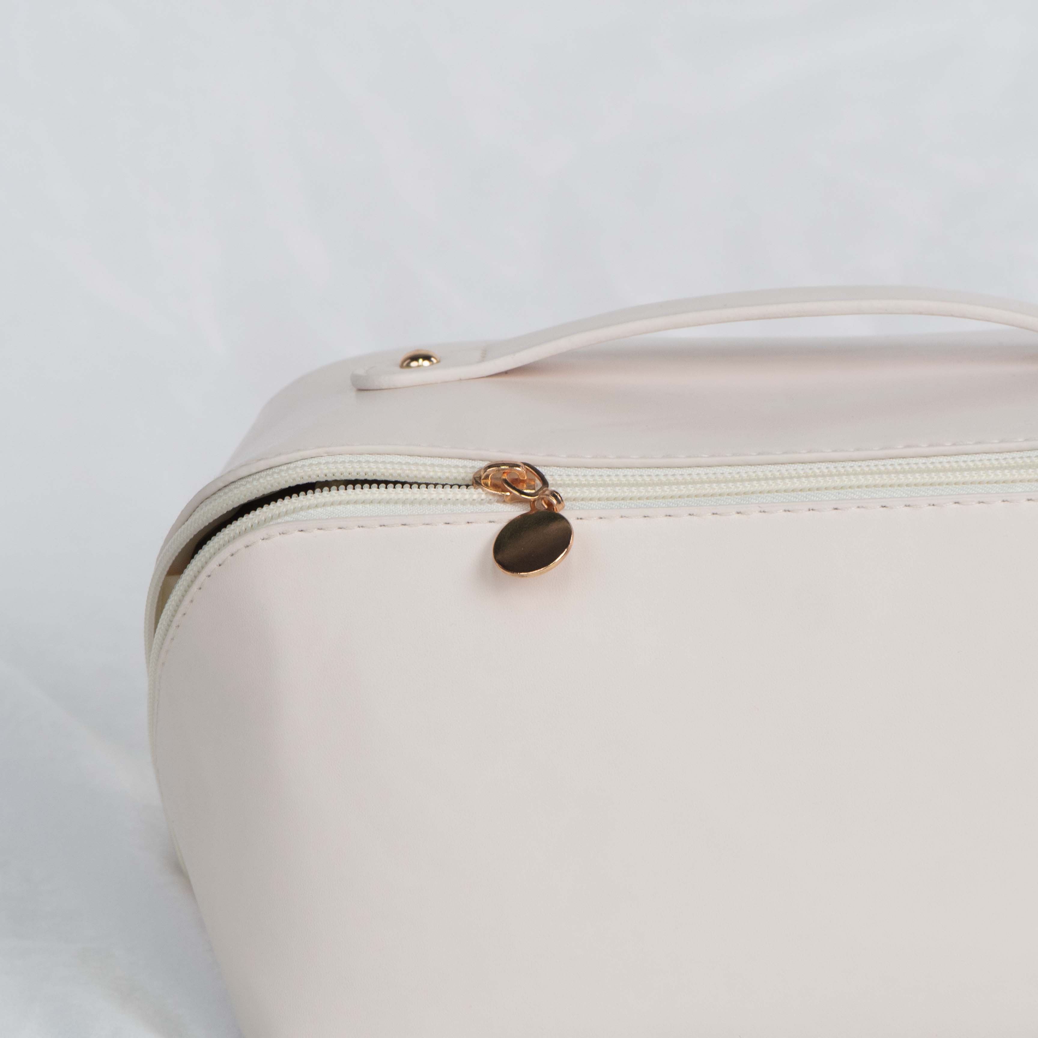 Leather cosmetic bag