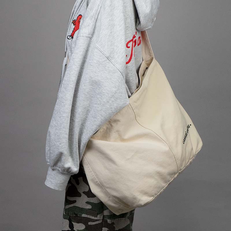 Canvas messenger bag